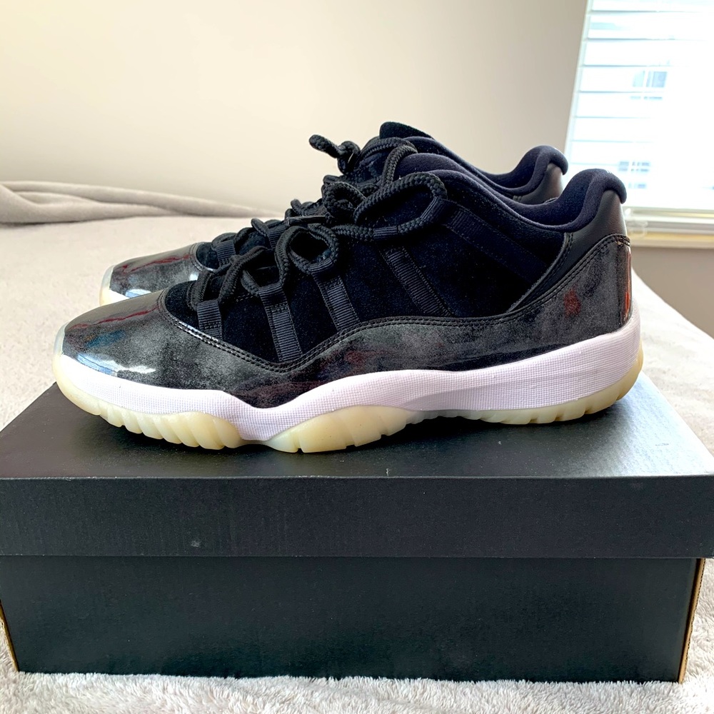 Jordan 11 Low-Barons